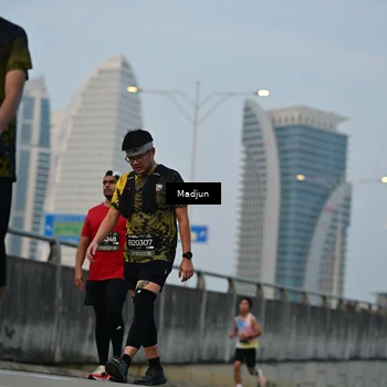 Runner Photo 6402386
