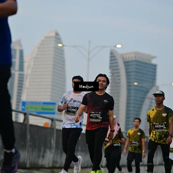 Runner Photo 6402419