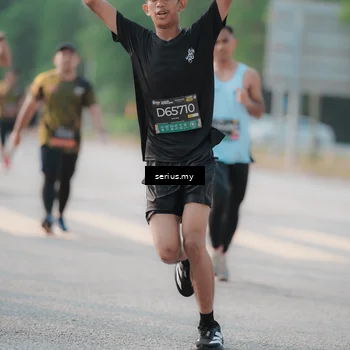 Runner Photo 6402430