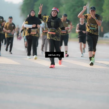Runner Photo 6402485