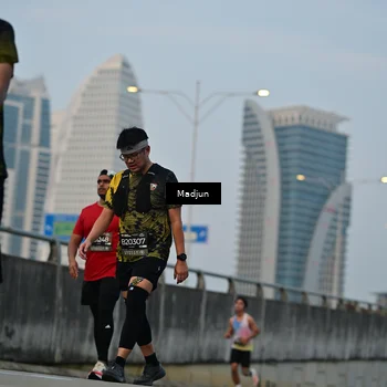 Runner Photo 6402494