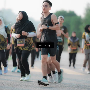 Runner Photo 6402540