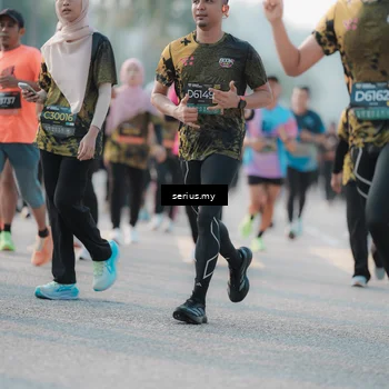 Runner Photo 6402565