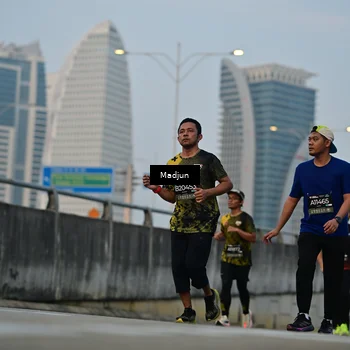 Runner Photo 6402571