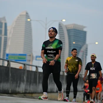 Runner Photo 6402572