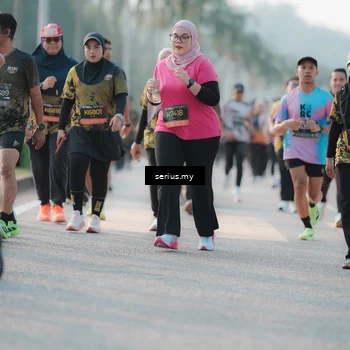 Runner Photo 6402573