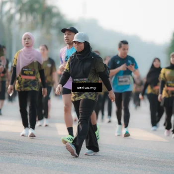 Runner Photo 6402585