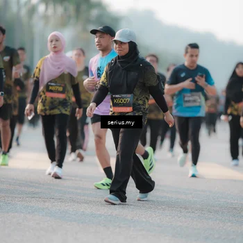 Runner Photo 6402588