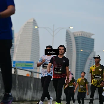 Runner Photo 6402661