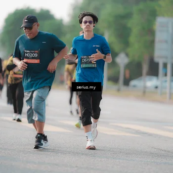 Runner Photo 6402693