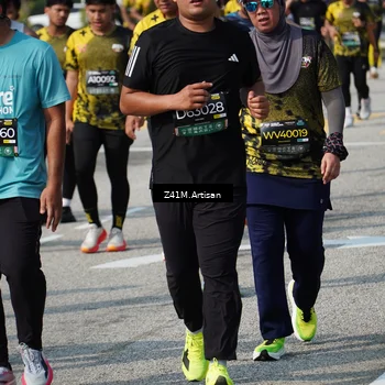 Runner Photo 6402730