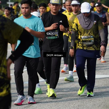 Runner Photo 6402786