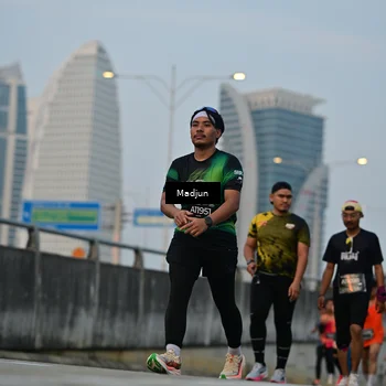 Runner Photo 6402808