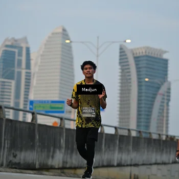 Runner Photo 6402914