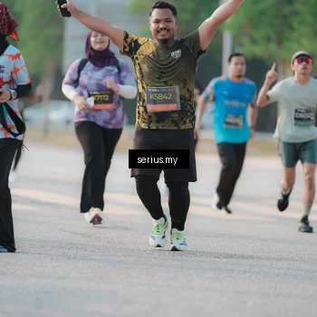 Runner Photo 6402917