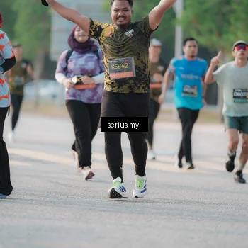 Runner Photo 6402924