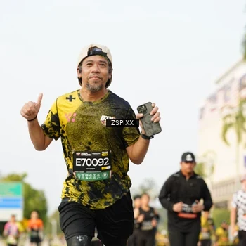 Runner Photo 6402977