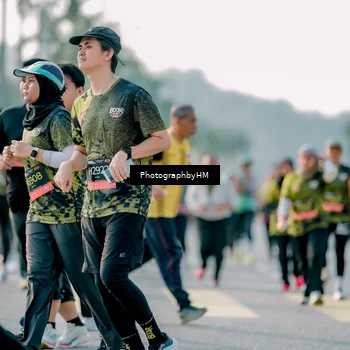 Runner Photo 6403003