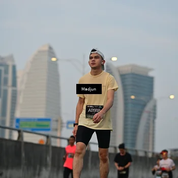 Runner Photo 6403093