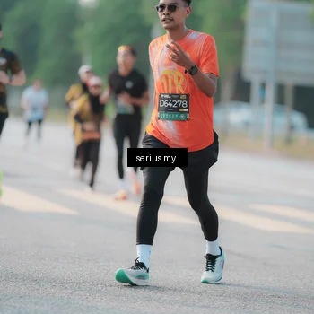 Runner Photo 6403097