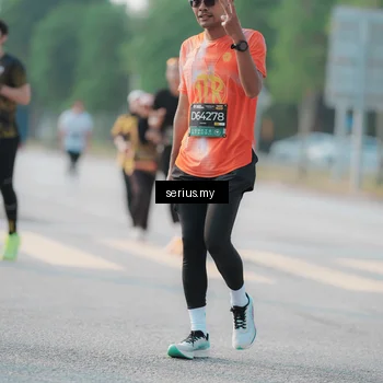 Runner Photo 6403098