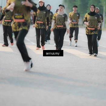 Runner Photo 6403103