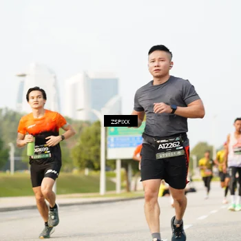 Runner Photo 6403106