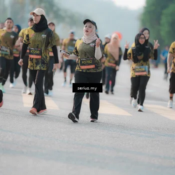 Runner Photo 6403132