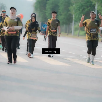 Runner Photo 6403133