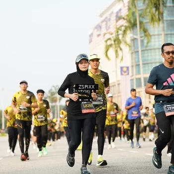Runner Photo 6403168