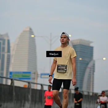 Runner Photo 6403196