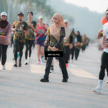Runner Photo 6403198