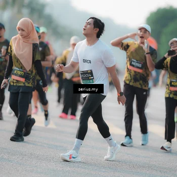 Runner Photo 6403205