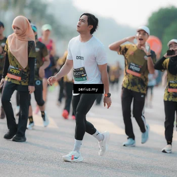 Runner Photo 6403213