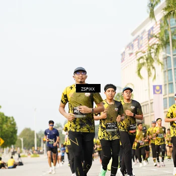 Runner Photo 6403242