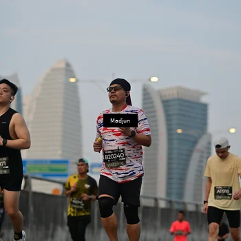 Runner Photo 6403275