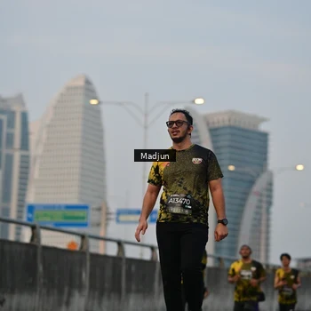 Runner Photo 6403324