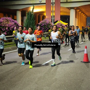 Runner Photo 6403354