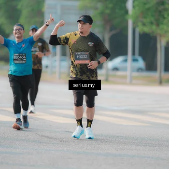 Runner Photo 6403376