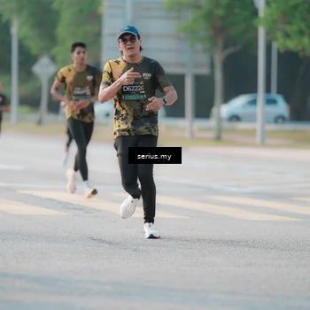 Runner Photo 6403396