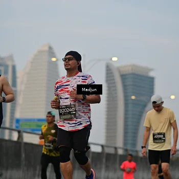 Runner Photo 6403404
