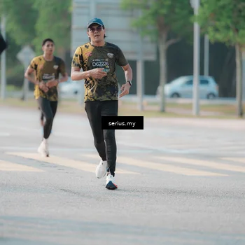 Runner Photo 6403413