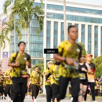 Runner Photo 6403434