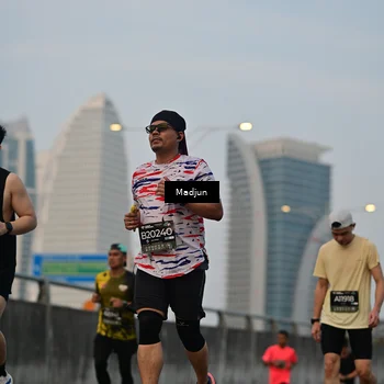 Runner Photo 6403456