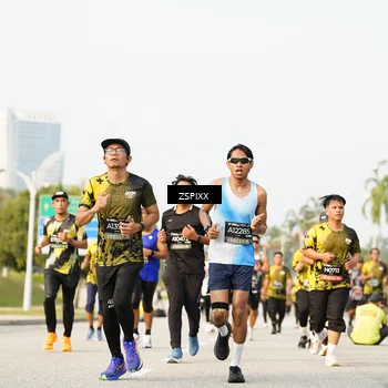 Runner Photo 6403486