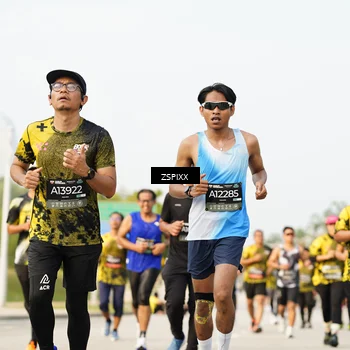 Runner Photo 6403556