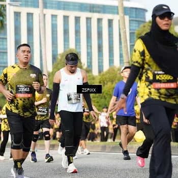 Runner Photo 6403610