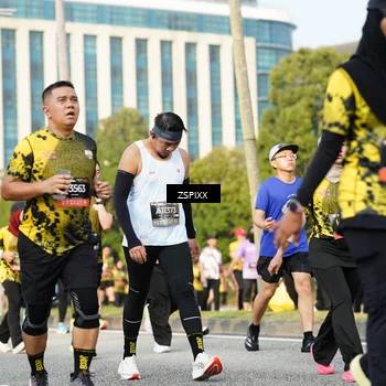 Runner Photo 6403628