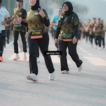Runner Photo 6403644