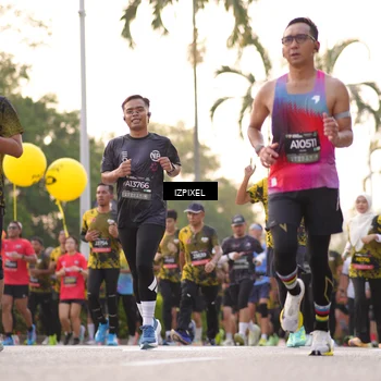 Runner Photo 6403650
